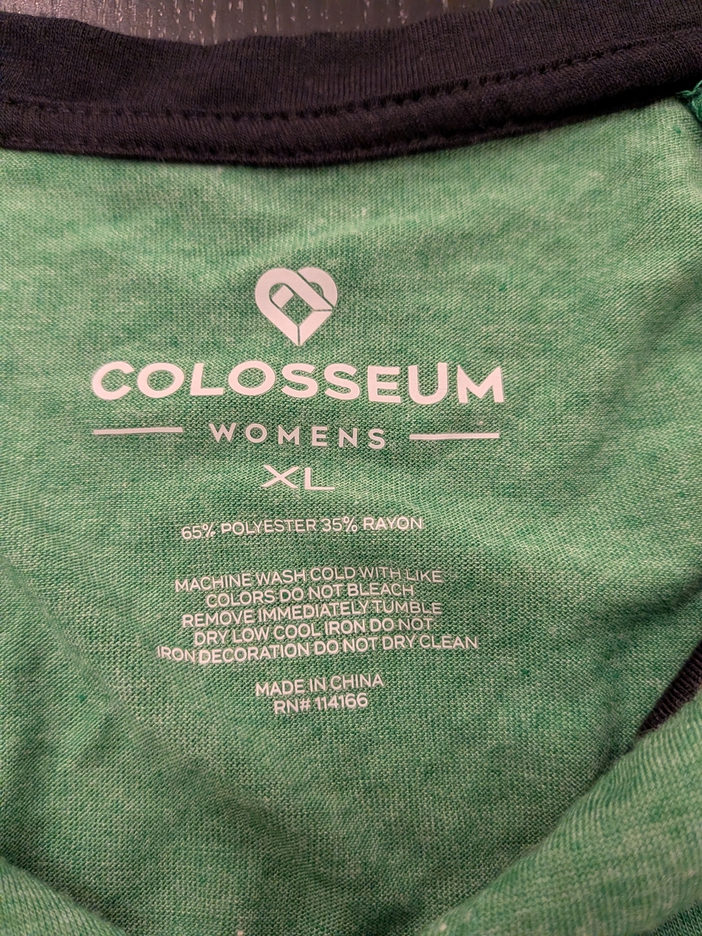 Colosseum Oregon Ducks Green and Black Raglan Tee - Picture 6 of 9